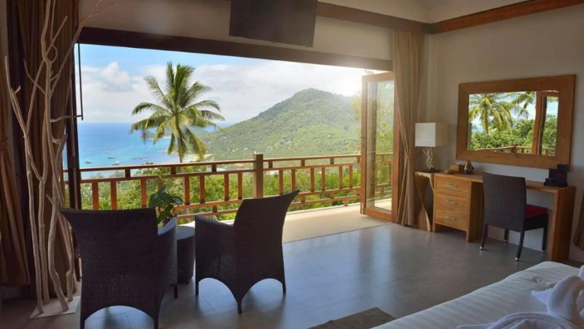 Perfect View Pool Villa Тау